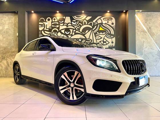 MERCEDES-BENZ GLA 250 2.0 16V TURBO GASOLINA SPORT 4P AUTOMÁTICO